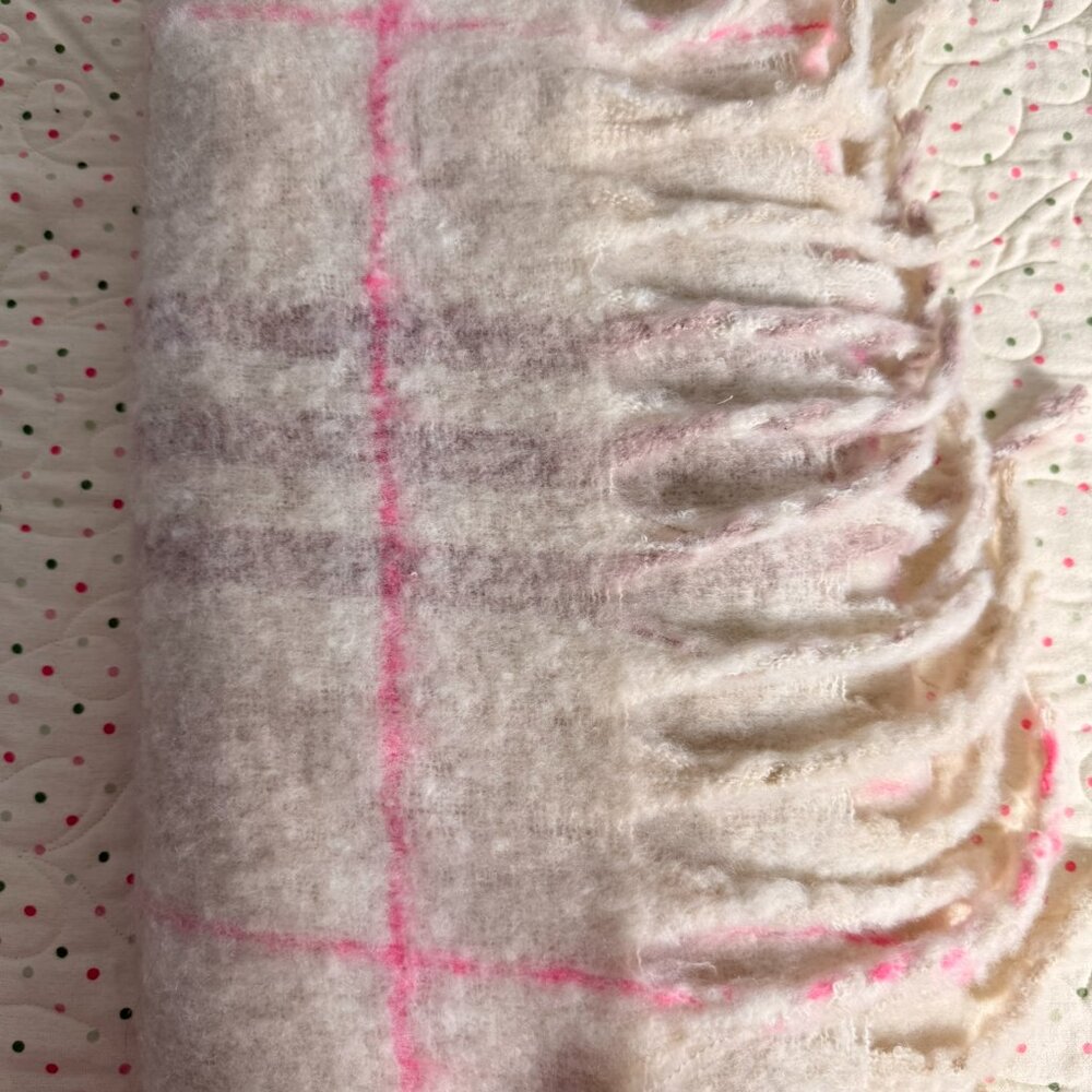 Aerie | Blanket Scarf | White/Pink/Purple | US OS